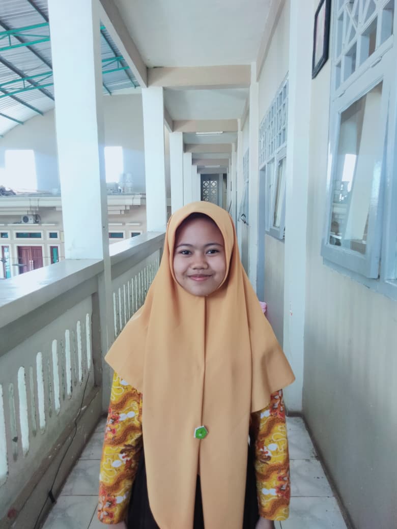 Nadia Maghfirotillah